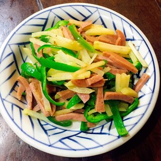 スパムとじゃがいもの炒め物